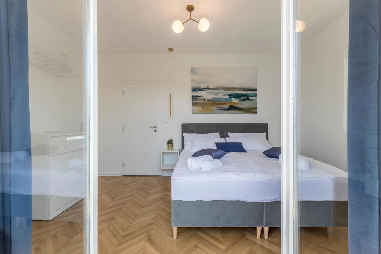 Apartment Shades Of Blue Хвар Экстерьер фото